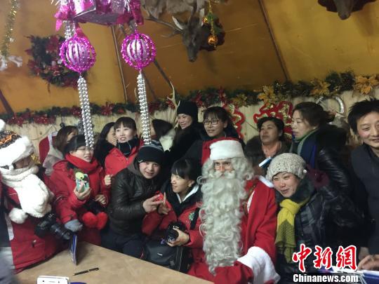 Le Père Noël dans le village le plus froid de Chine
