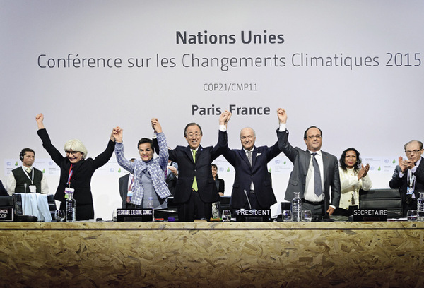 L'Accord de Paris sur les changements climatiques a finalement été adopté le 12 décembre.