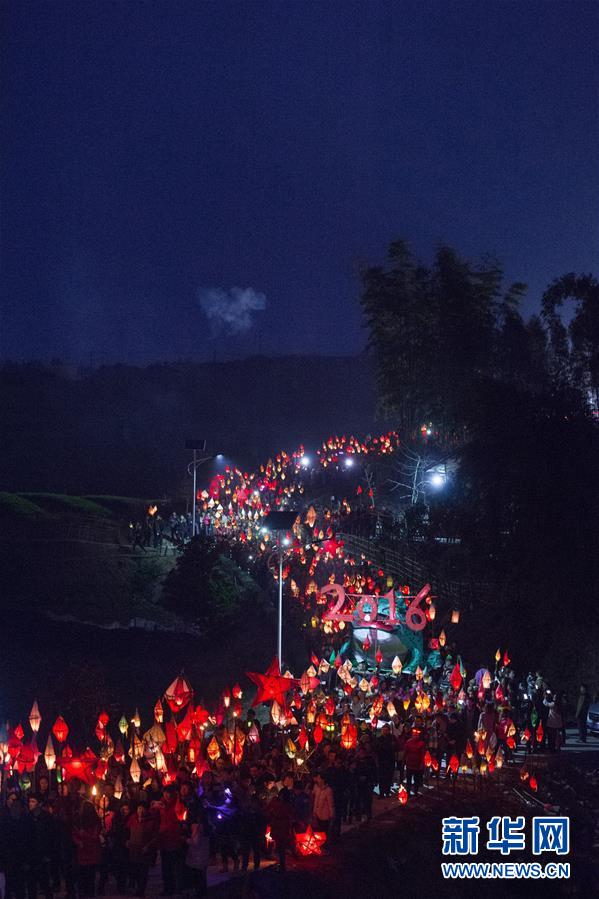 Sichuan : des lanternes Qima pour attirer le bonheur