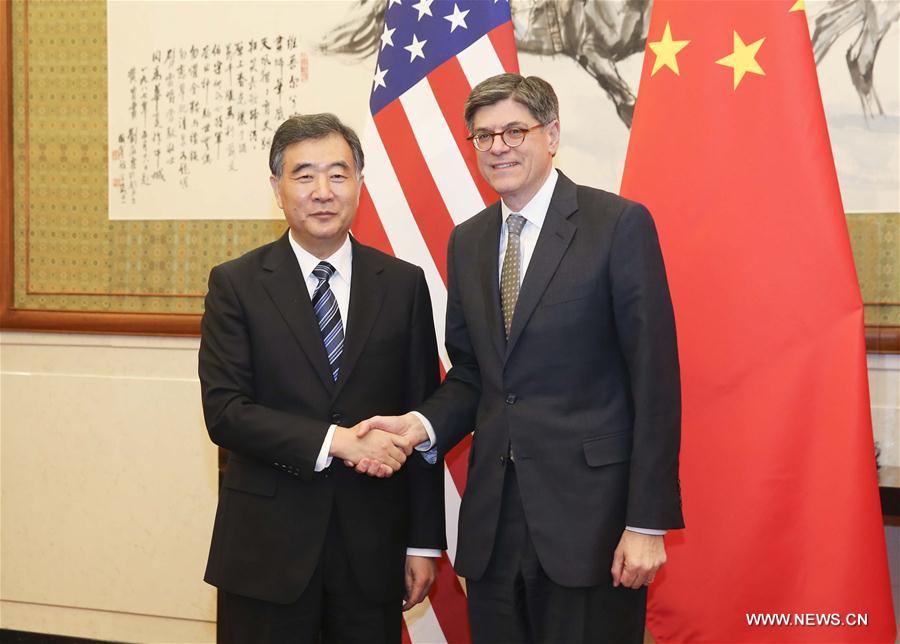Wang Yang rencontre le secrétaire américain au Trésor pour évoquer les relations économiques