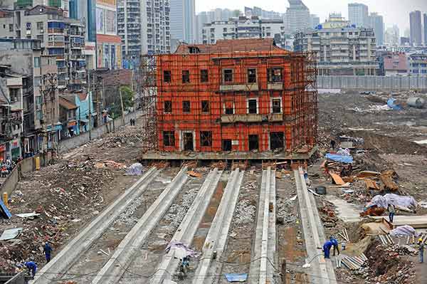 Protection du patrimoine : un bâtiment déplacé de 90 m à Wuhan
