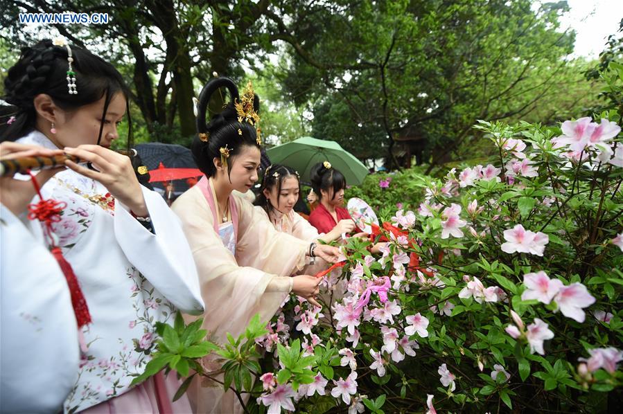 Des fées de fleurs dans le sud de la Chine