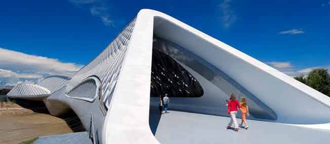 Décès de l'architecte irako-britannique Zaha Hadid