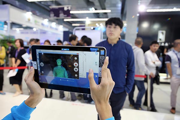 Intel intensifie sa campagne de promotion des caméras 3-D en Chine