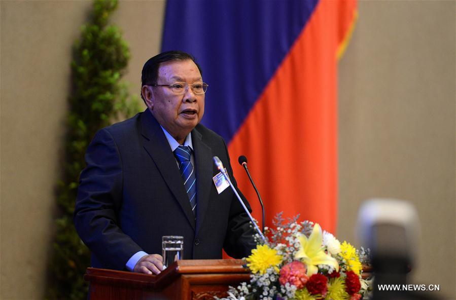 Bounnhang Vorachit élu président du Laos