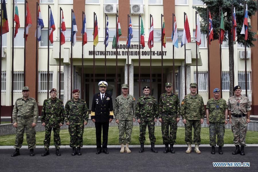 Une nouvelle division de l'OTAN entre partiellement en service à Bucarest