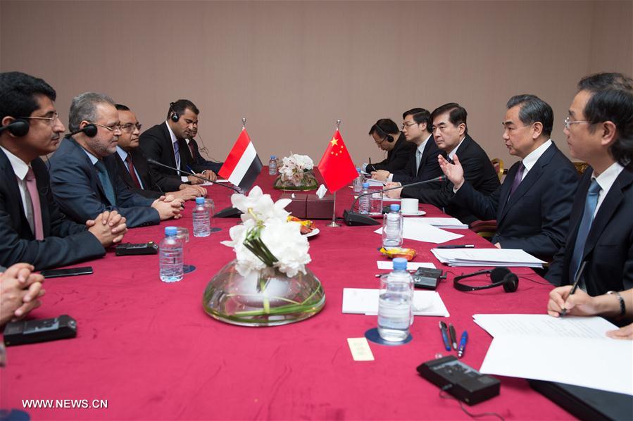 Yémen : les ministres des Affaires étrangères chinois et yéménite discutent des pourparlers de paix et des relations bilatérales