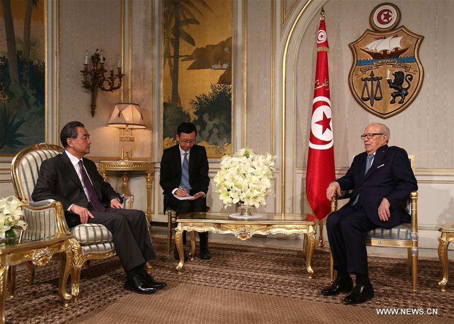 La Chine et la Tunisie s'engagent à renforcer leur coopération dans le commerce et les infrastructures