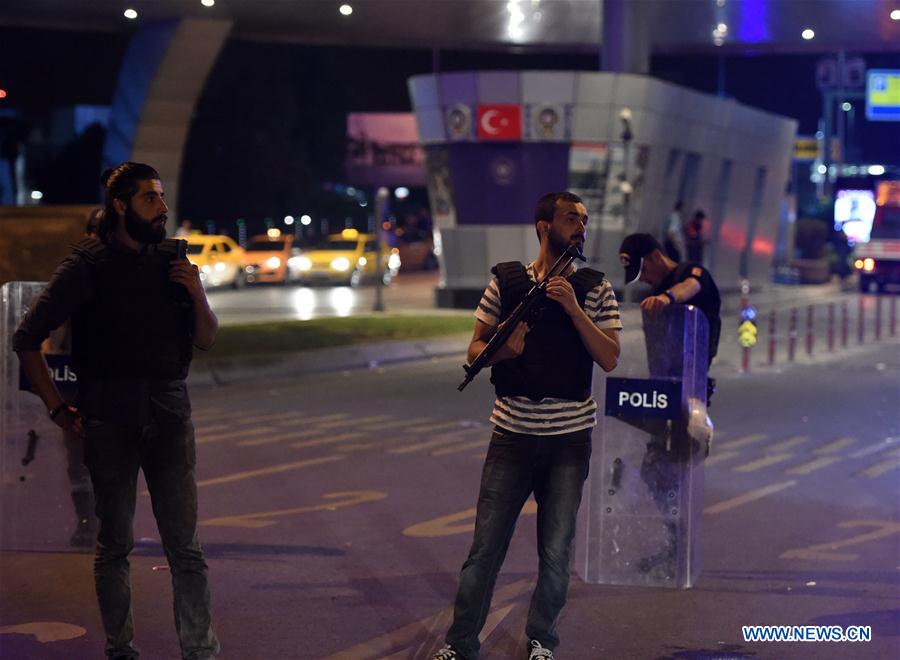 36 personnes tuées par des explosions à l'aéroport international Atatürk d'Istanbul