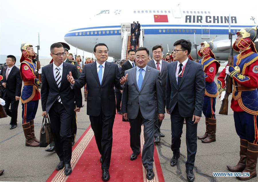 Arrivée du PM chinois en Mongolie pour une visite officielle et le sommet Asie-Europe