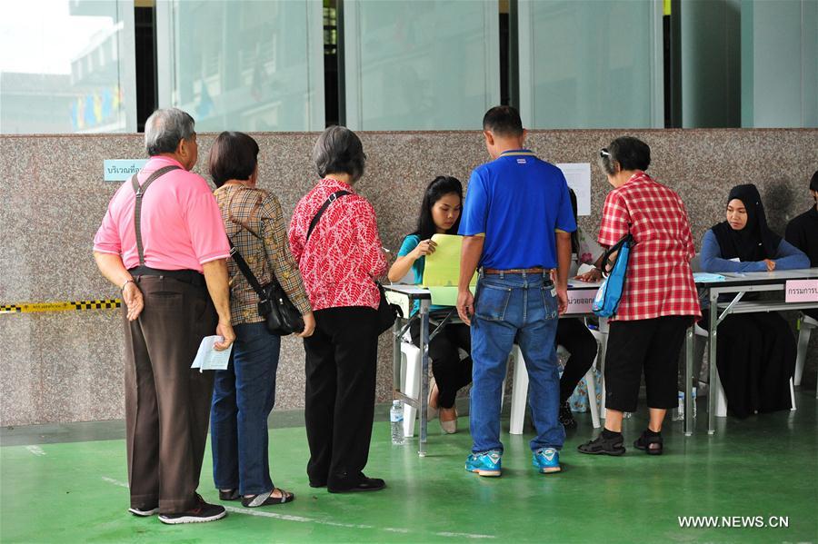 Thaïlande: le projet de révision de la Constitution adopté dans le référundum national