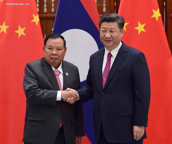 Xi Jinping propose de bâtir une communauté de destin avec le Laos