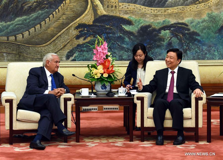 Le vice-président chinois appelle à davantage d'échanges entre les jeunes chinois et français