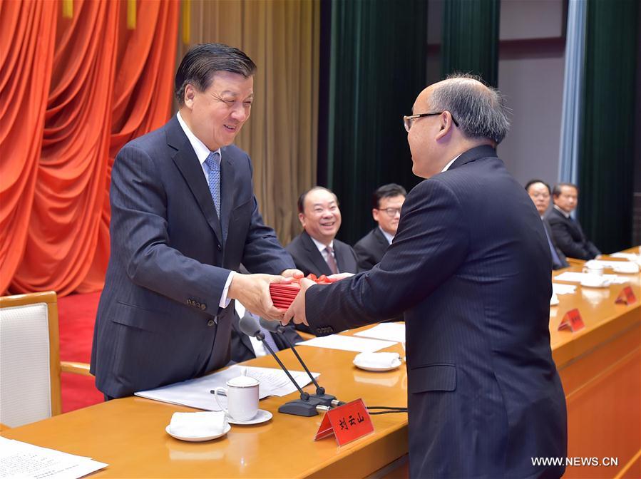 Chine : Liu Yunshan participe à une cérémonie de remise des diplômes de l'Ecole du Parti