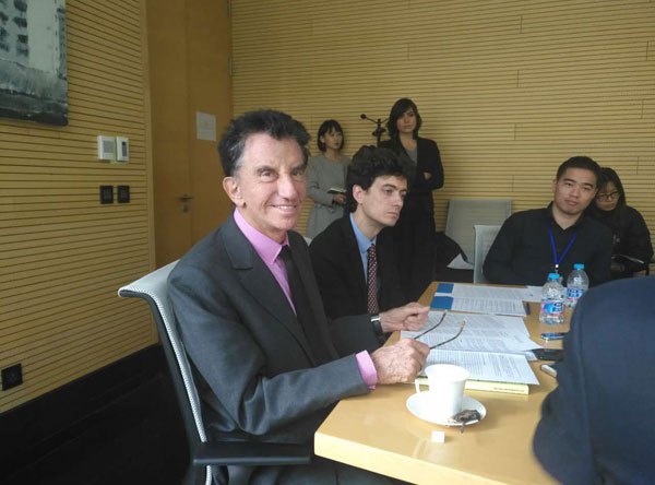 Jack Lang appelle la Chine à participer à la sauvegarde du patrimoine en péril