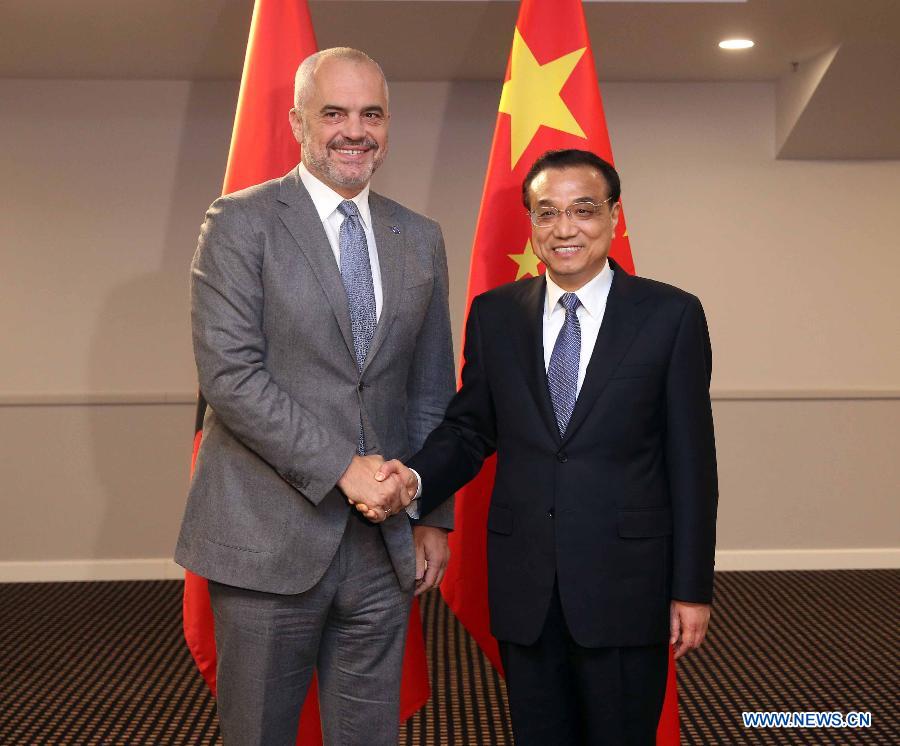 Le Premier ministre chinois rencontre ses homologues albanais, macédonien et slovène
