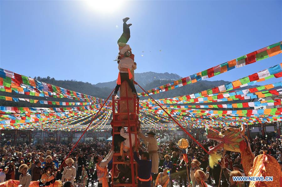 Chine : célébrations du festival Shangjiu au Sichuan