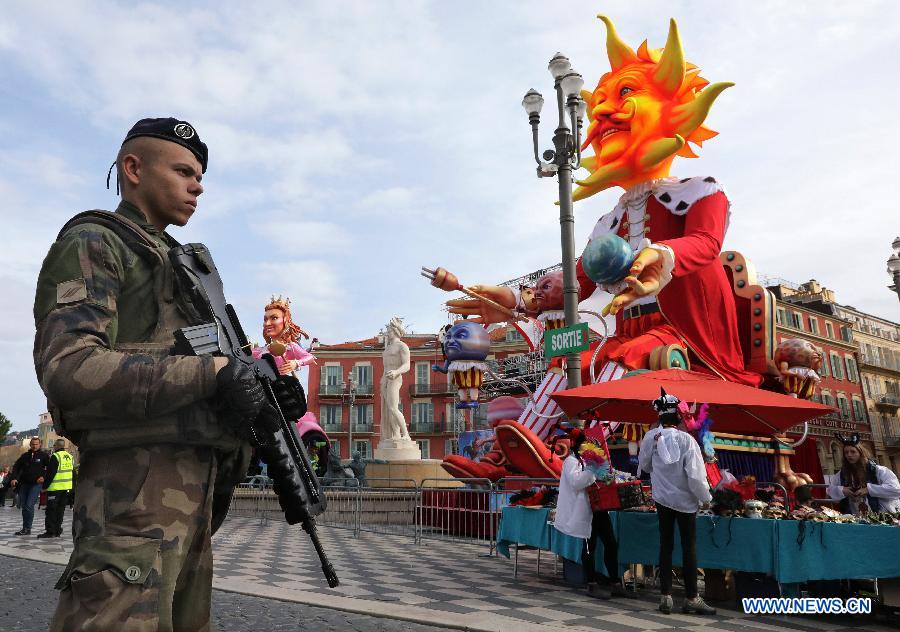 France : sécurité renforcée pour le carnaval de Nice sept mois après l'attentat du 14 juillet