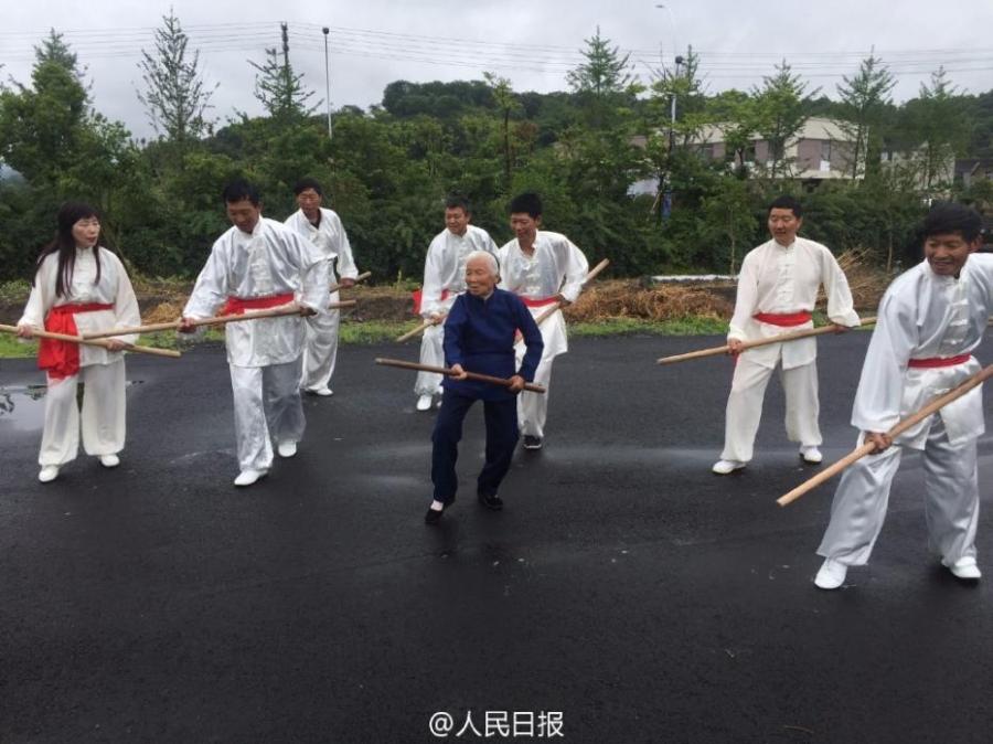 Une nonagénaire maître de kung-fu à Ningbo