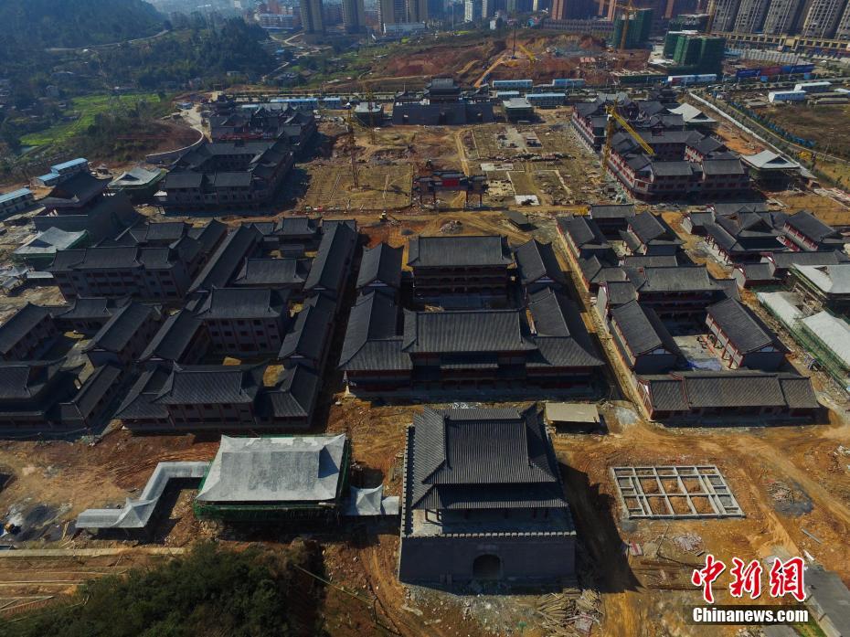 Hunan : 500 millions de RMB pour reproduire une « vieille ville »