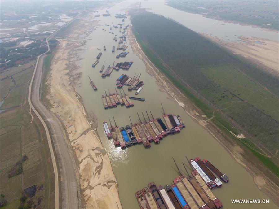 Chine : le fleuve Xiangjiang à son plus bas niveau
