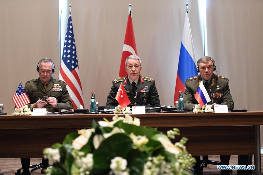 Les chefs des armées turque, russe et américaine discutent de la situation en Syrie et en Irak