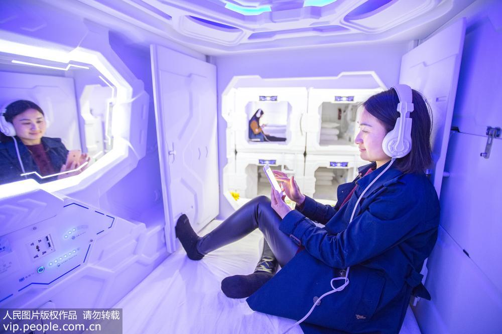 Nanjing : passez la nuit dans une «capsule spatiale»