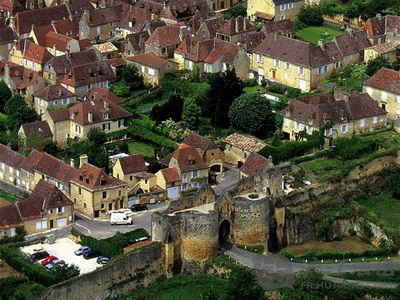 Pour les Anglais, le plus beau village de France est...
