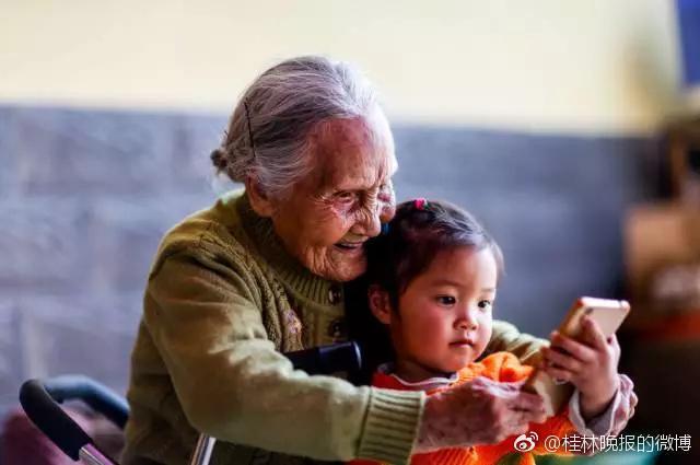 Une centenaire chinoise fige le temps avec ses photos