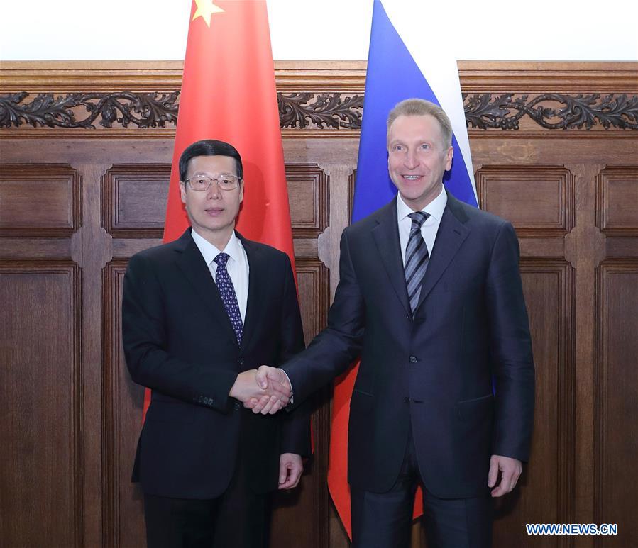 La Chine et la Russie s'engagent à élargir la coopération en matière d'investissements et d'énergie