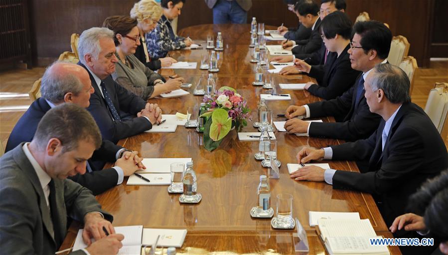 Les dirigeants serbes reçoivent une délégation du PCC