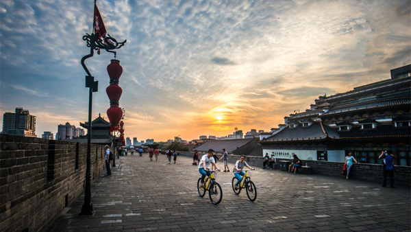 Les murailles de la ville de Xi'an, le mont Hua et quatre autres sites touristiques récompensés par la « Marque touristique du Shaanxi à destination du monde »