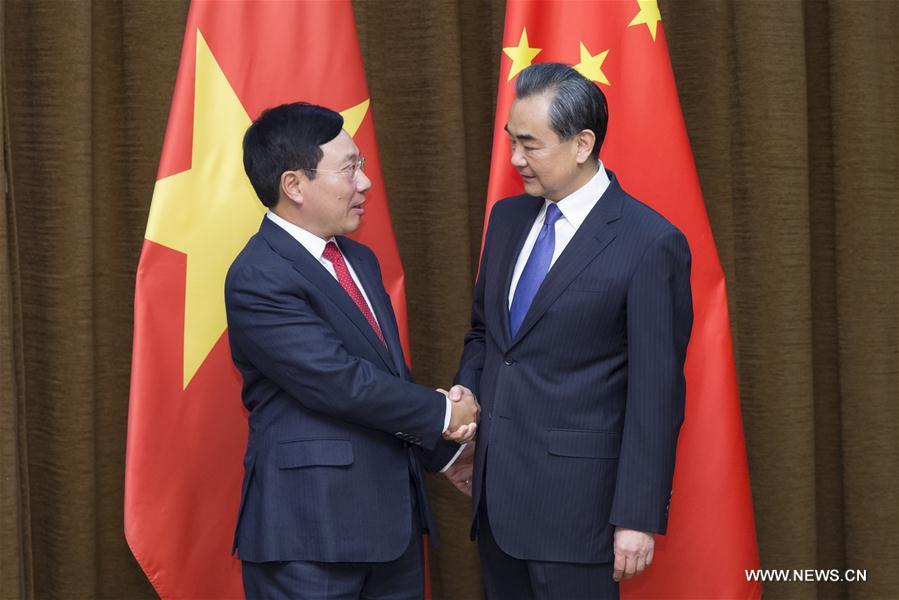 Le ministre chinois des A.E. rencontre le vice-Premier ministre vietnamien