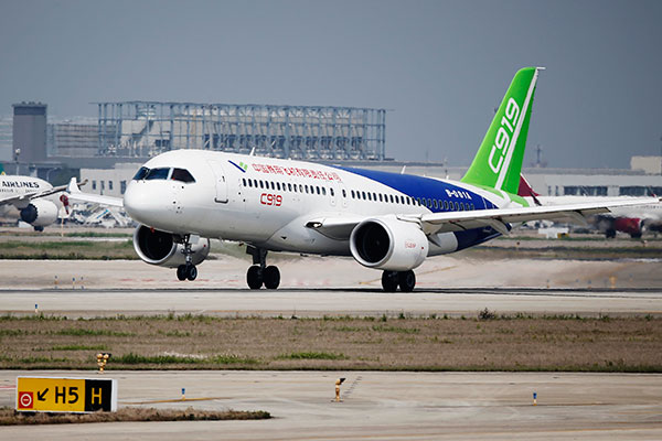 L'avion de ligne chinois C919 fait un nouveau pas vers son premier vol