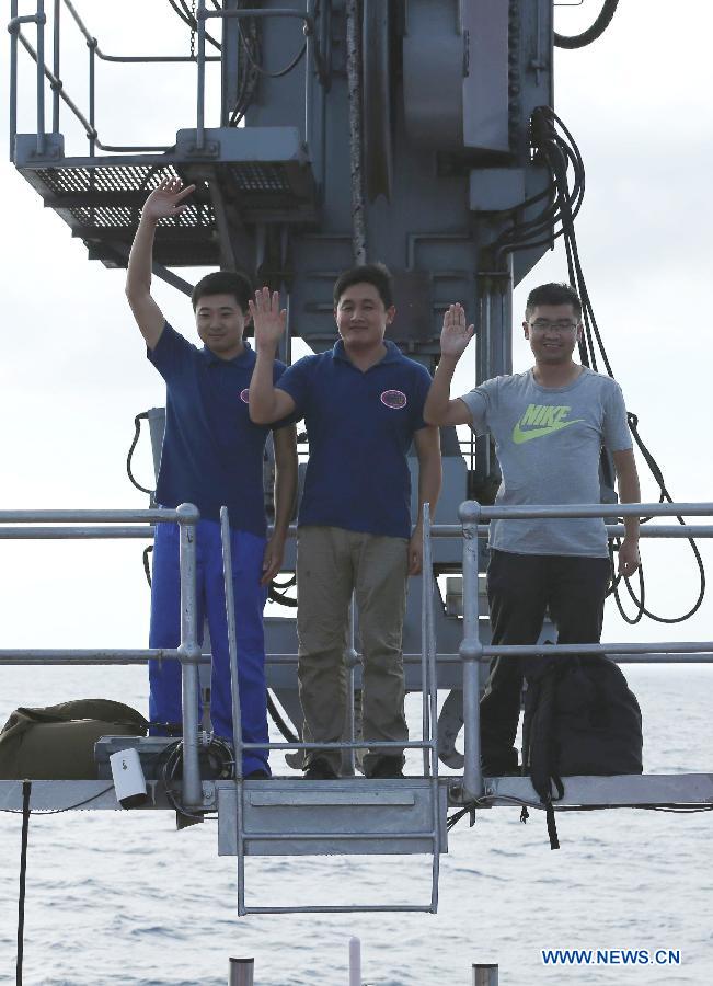 Le submersible chinois Jiaolong achève ses plongées en mer de Chine méridionale