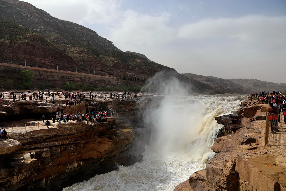 Les chutes d'eau de Hukou sont actuellement des « chutes d'eau limpides »