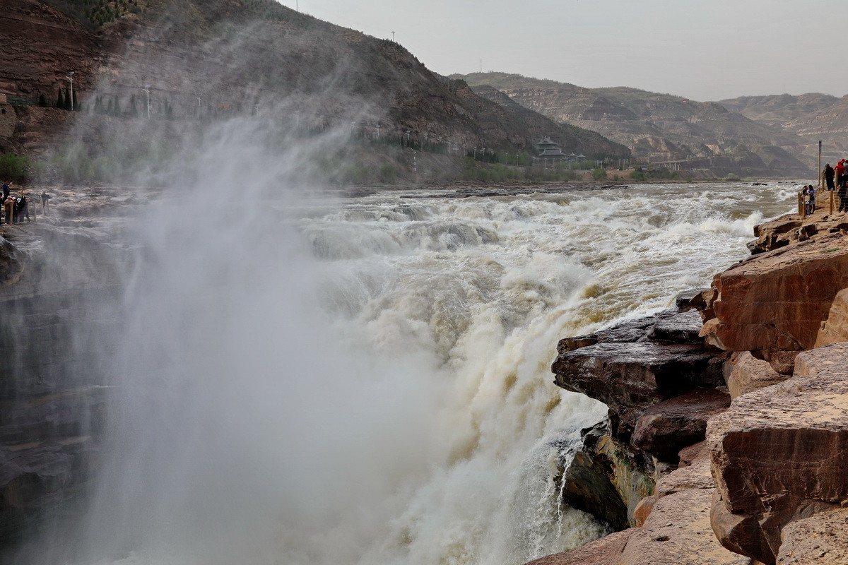 Les chutes d'eau de Hukou sont actuellement des « chutes d'eau limpides »