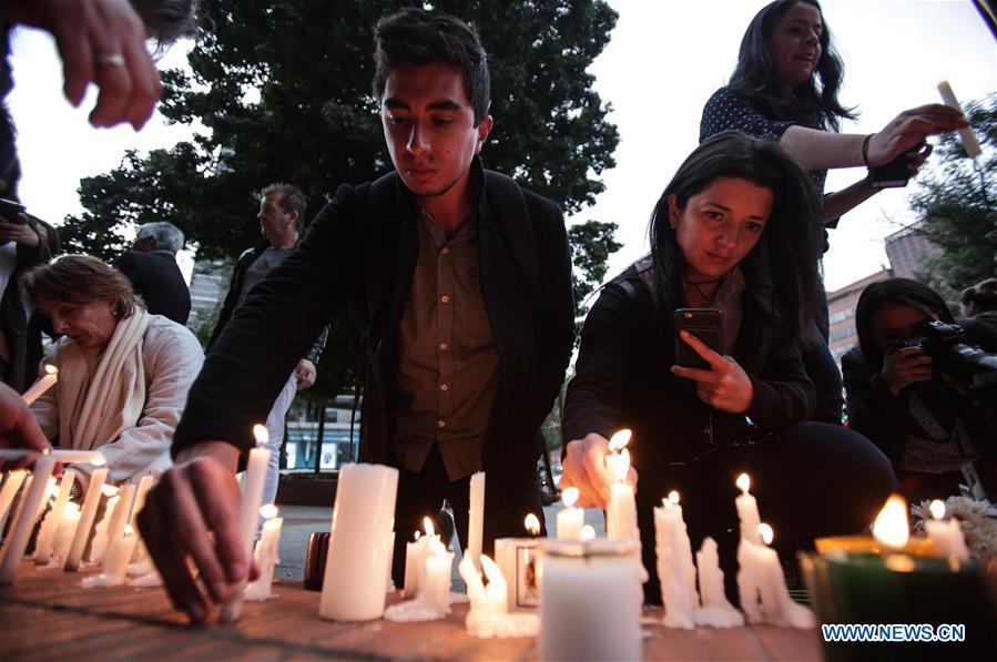 Colombie : hommage aux victimes d'un attentat