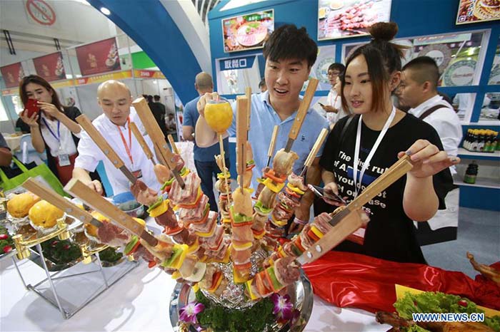 Beijing : ouverture de la grande expo des aliments & boissons 2017 