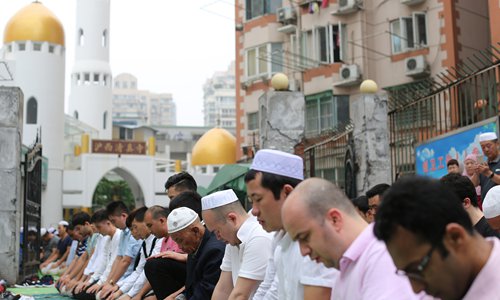 Les musulmans chinois célèbrent la fin du Ramadan