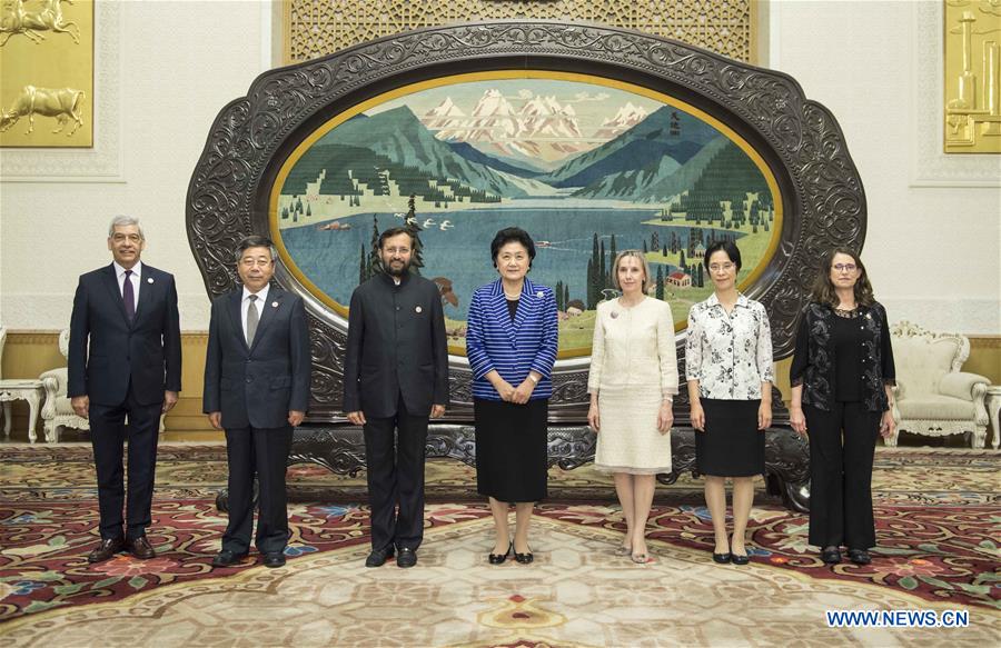 La vice-Première ministre chinoise appelle à renforcer la coopération éducative parmi les pays des BRICS
