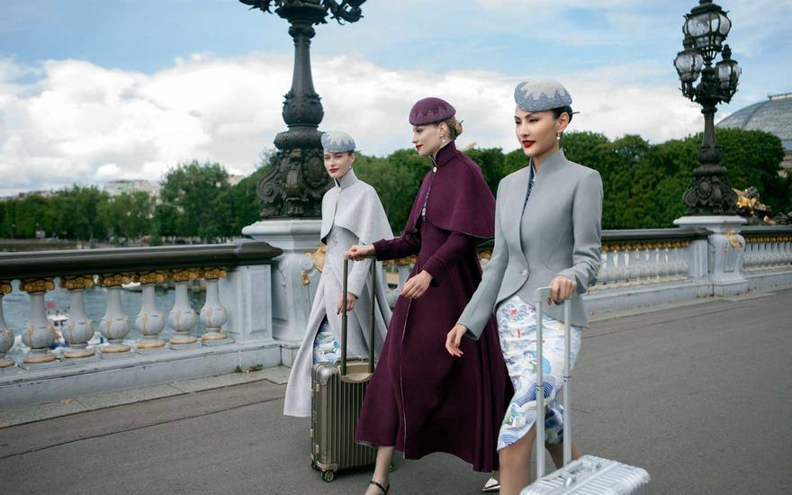 Un projet d'uniformes d'hôtesse de l'air typiquement chinois fait sensation en ligne