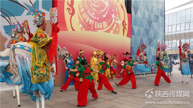 Le spectaculaire carnaval du Shaanxi à l'Expo internationale d'Astana