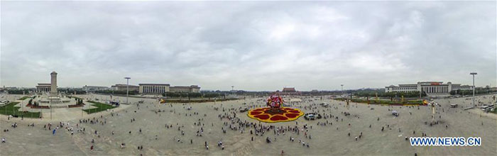 La Place Tian’anmen décorée pour la fête nationale