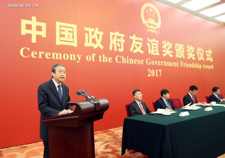La Chine accorde son Prix de l'amitié à des experts étrangers
