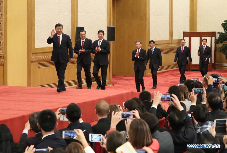 Xi Jinping présente la nouvelle direction centrale du PCC et le programme pour les cinq ans à venir