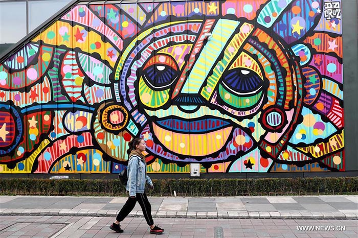 Des graffitis franco-chinois dans les rues de Beijing