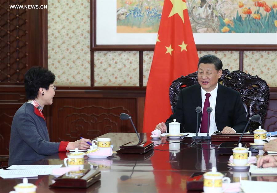 Xi Jinping met l'accent sur l'adhésion inébranlable à 