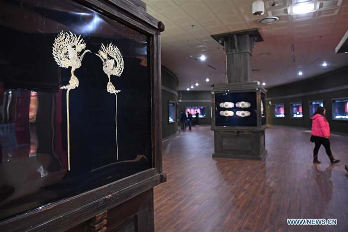 Exposition de bijoux de la dynastie Ming dans le Jiangxi