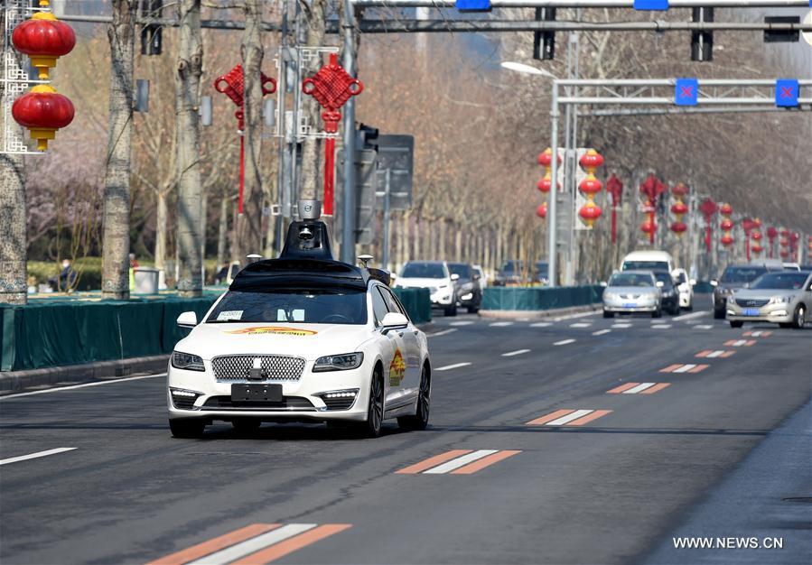 Beijing autorise des essais sur route de véhicules sans chauffeur